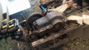 дровокол бензиновый 6.5 сил собран из мусора передвижной на лыжах всё подряд колоть не может