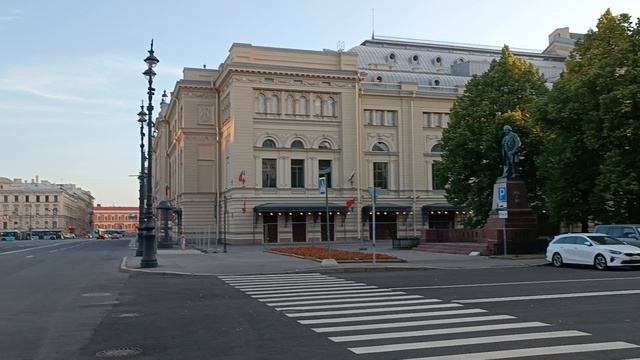 Мариинка и Консерватория ,Питер,утро