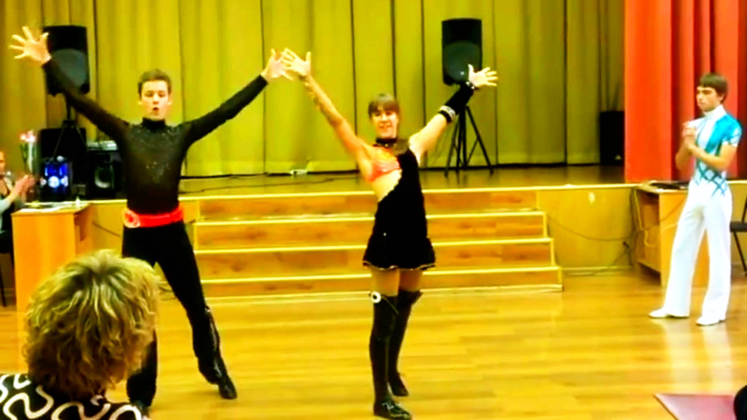 Танцевальная дуэль (парные спортивные танцы) смотреть онлайн