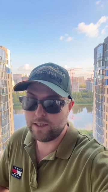 Транспортная разбила машину!