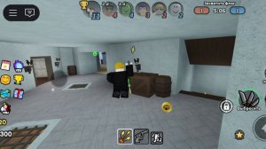 играю в игру с фоне том "острый"