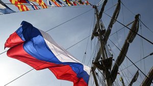 Международный парад парусов ВЭФ прошел во Владивостоке