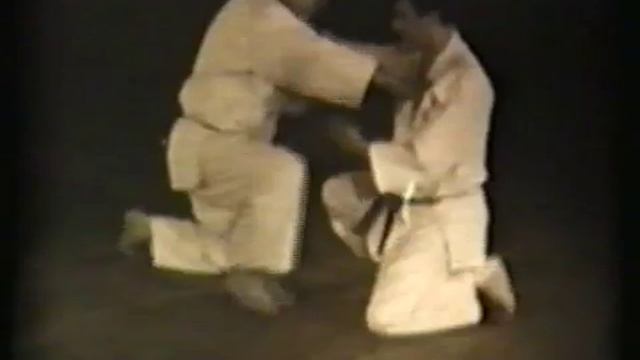 Уде хишиги хиза гатаме смотреть онлайн