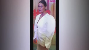 Актриса Анфиса Черных показала необычную прическу на кинопремьере