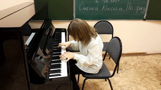 А. Н. Пахмутова. "И вновь продолжается бой..." смотреть онлайн