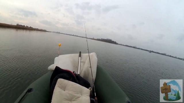 Лодка Хантер 320 ЛК. Мотор Mikatsu 3.5 -4 л.с ( 82 куб.см) Выход на глиссер. смотреть онлайн