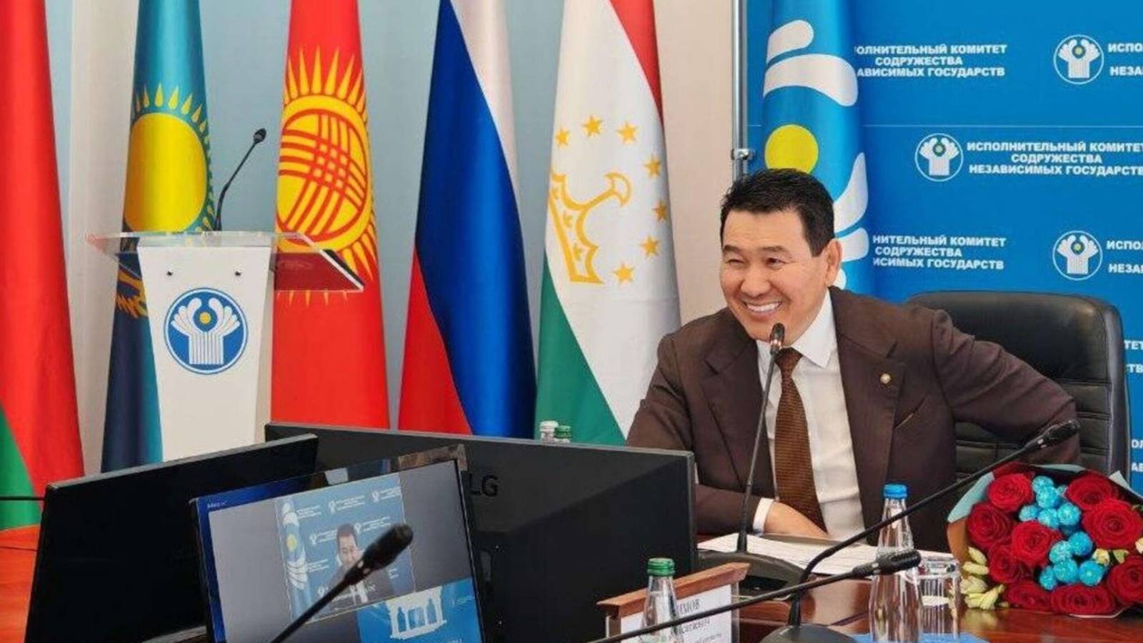 Судьи Экономического суда СНГ торжественно принесли присягу в штаб-квартире организации в Минске
