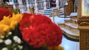 Наш букет цветов в святая-святых на Гроб Господень к отданию праздника Успения Пресвятой Богородицы