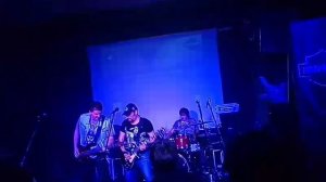 ДТ 20 - Выбоина на дороге (Движущиеся Тротуары cover)