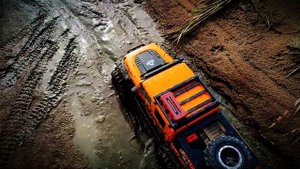 Трофи путь на джипе Гладиатор Crossrc EMO X4