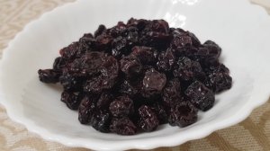 Вяленая вишня.