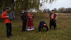 Зажигательные танцы, которые остались "За кадром")))