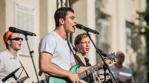 "Станем взрослыми". Группа КвинтА на выпускном МФТИ