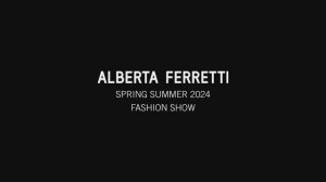 Показ женской коллекции Alberta Ferretti весна-лето 2024
