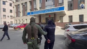 В Ленобласти задержали троих за мошенничество с выплатами за службу по контракту