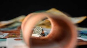 Решетников указал на небходимость адаптироваться к крепкому курсу рубля