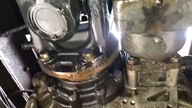 Где находится насос для поднятия кузова MAN TGA смотреть онлайн