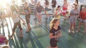 флешмоб на пароме 2016