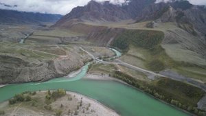 Алтай. Слияние рек Чуи и Катуни