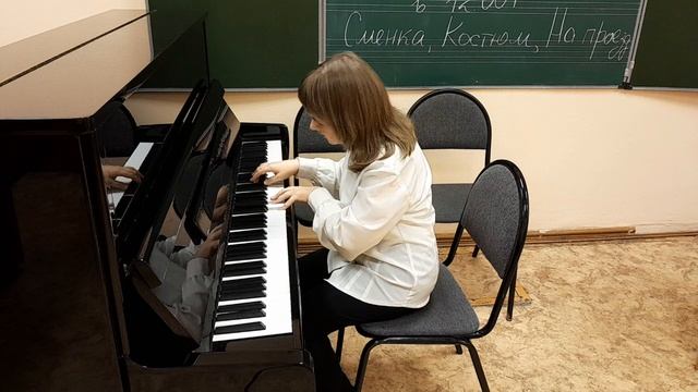 Е. П. Крылатов. "Крылатые качели" из к/ф "Приключения Электроника" смотреть онлайн