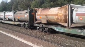 Электропоезд ЭД4М-0066 и электровоз ВЛ10-813 с грузовым поездом