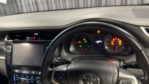Toyota Harrier 2014