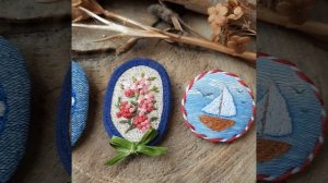 Вышитые броши работы моей сестры