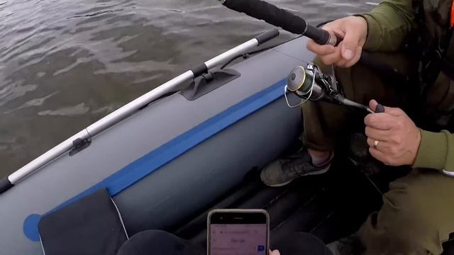 Ока Река рыбалка на лодке Yukona 320 и 5 сильный мотор Mikatsu смотреть онлайн