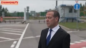 Необходимо повысить защиту госграницы в связи с усилением военной активности стран Балтии,- Медведев