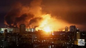 Эшелоны из ФРГ вспыхнули во Львове -  Ужгород и Мукачево охвачены огнем.