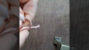 Медный браслет с жадеитом. Показываю, как надевать с помощью нитки