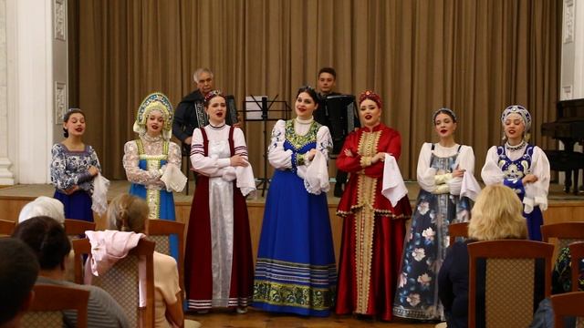 Ансамбль солистов «Русские узоры» - «Ночка луговая»