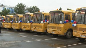 77 школьных автобусов переданы в 19 районов Иркутской области