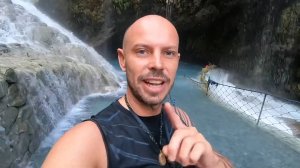 Горячий водопад в сердце гор! Уникальные Гроты Толантонго с высоты птичьего полета | Мексика