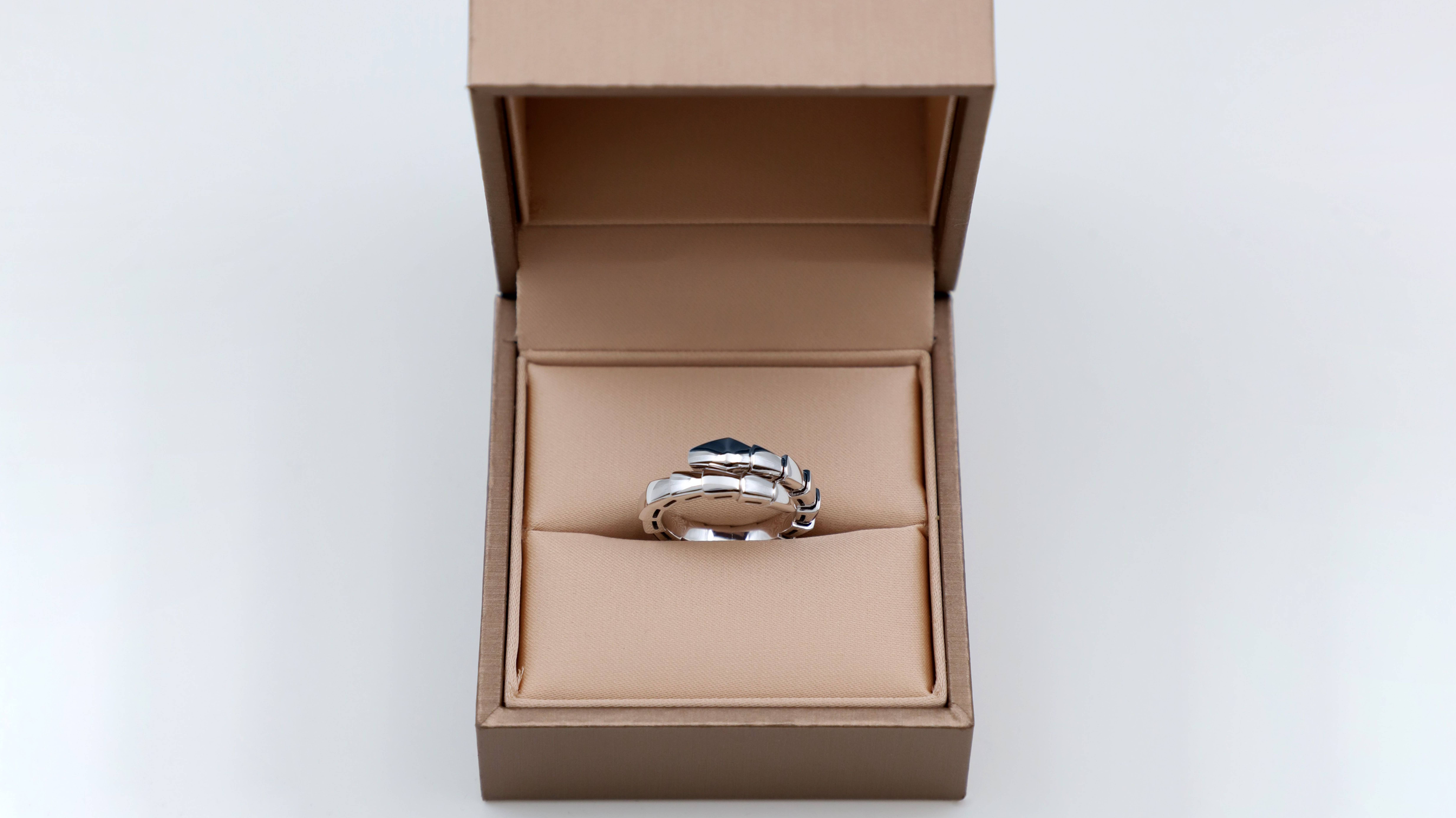 Кольцо Bvlgari Serpenti Viper Ring 358647 смотреть онлайн