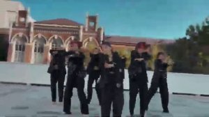 Полина танцует с веерами август 2024