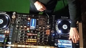 Тренирую скиллы DJ