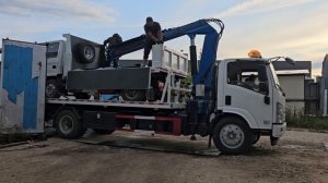 Разгрузка из фуры самосвал и эвакуатор с КМУ ISUZU 2025-08-26 18-39-12