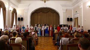 Ансамбль солистов «Русские узоры» - «Я в Россию влюблён»