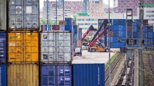 В Китае отметили готовность страны укреплять кооперацию с РФ в цепочках поставок