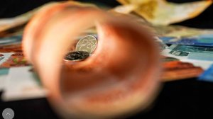 Путин рекомендовал слушать специалистов при анализе экономической ситуации