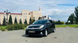 Toyota Isis, 2014 год