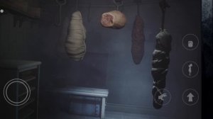 Я збегаю от поваров они хотели меня приготовить