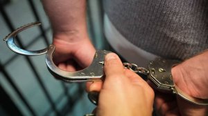 Экс-полицейских и чемпиона по тхэквондо задержали за вымогательство криптовалюты