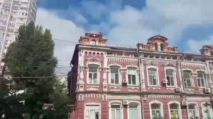 Так живем! Контрасты... Замечали?