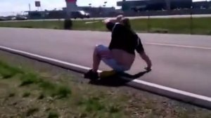 Зато выиграл забег / видео приколы 2025 смотреть онлайн / приколы видео самые смешные /