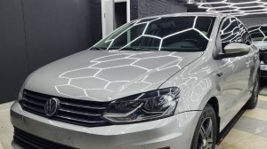 Volkswagen Polo - полировка кузова и нанесение керамики
