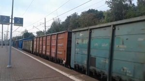 Электровоз ВЛ10К-420 с грузовым поездом