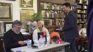 "Сказка про Алю и Аля" в книжном магазине "Москва" на Тверской 5 сентября 2025 года.