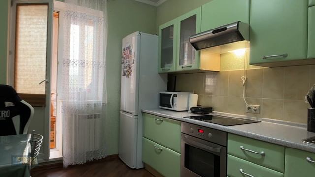 Просторная и светлая однокомнатная квартира на улице Декабристов, 8 смотреть онлайн